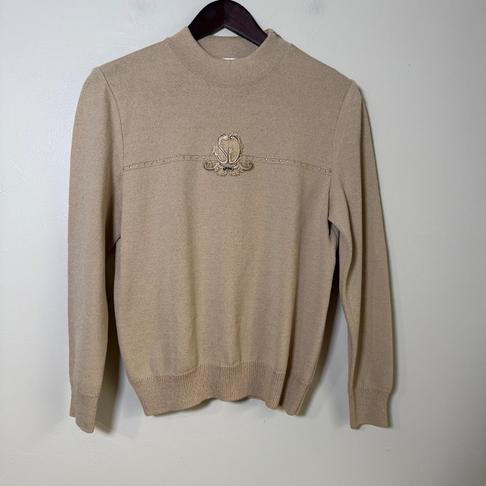 St. John Sport Essentials Embroidered Crest Santana Knit Sweater Size P Tan